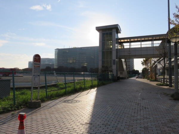 青海臨時駐車場 (船の科学館付近)