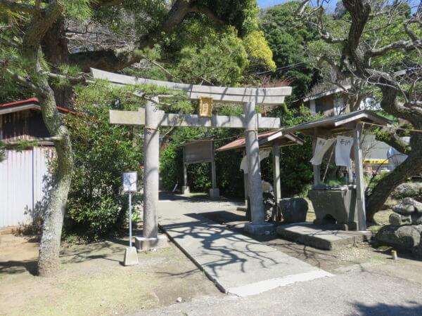 白髭神社
